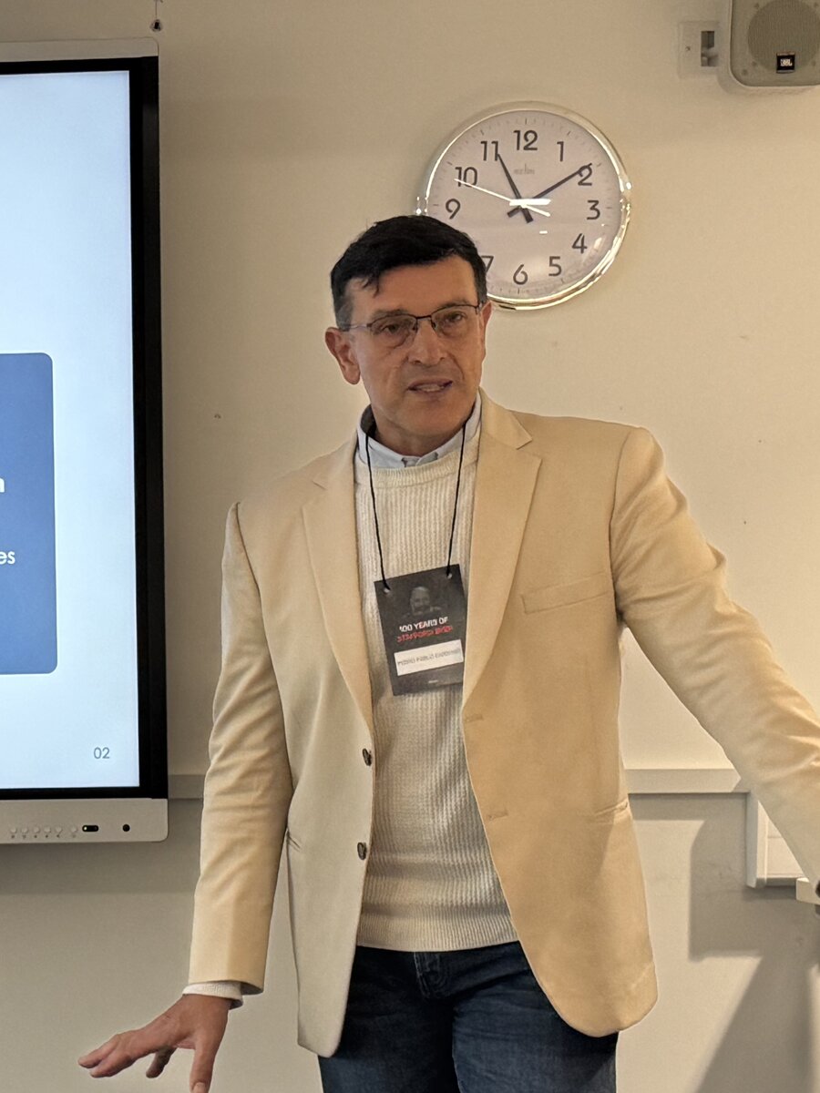 Dr. Pedro Pablo Cardoso Castro, Chief Cybernetics Officer, presenting the Viable Identity Adaptation Framework